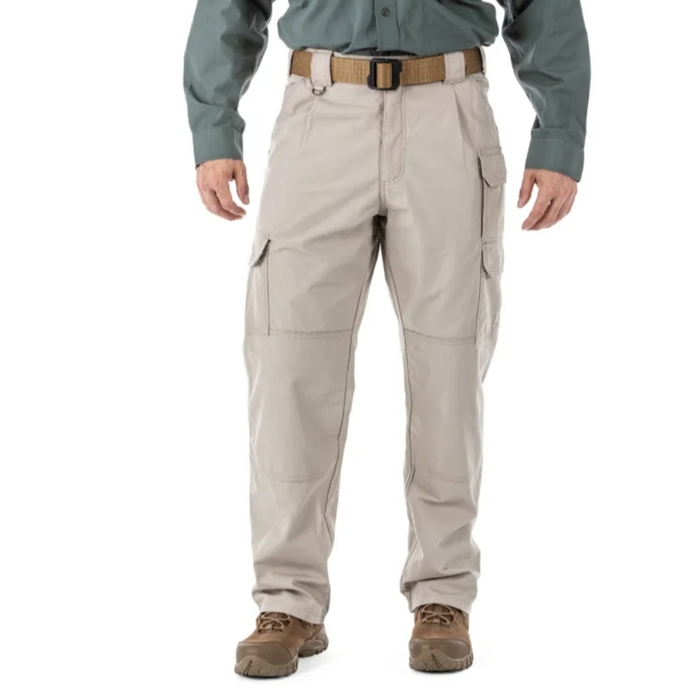 5.11 Tactical Men's Tactical Cargo Pants. Size 18L‎